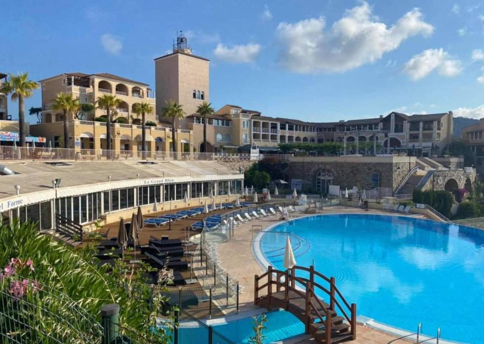 Appartement Cap Esterel 4/5 Personnes Saint-Raphaël Exteriör bild