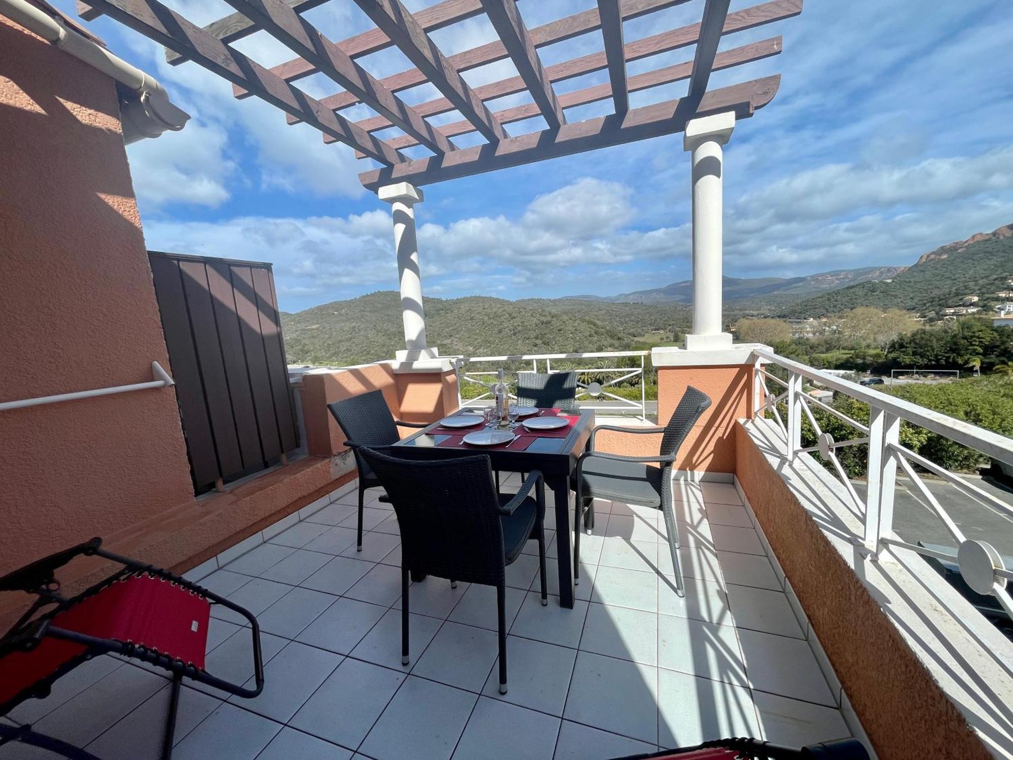 Appartement Cap Esterel 4/5 Personnes Saint-Raphaël Exteriör bild